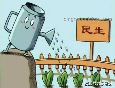 老人自制电梯上5楼，安全与创新间的博弈🏠,电梯,DIY,安全隐患,邻里温情